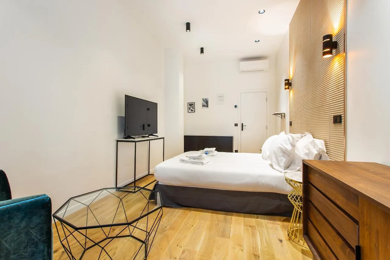 Luxury On The Champs-elysees, Heart Of * Paris